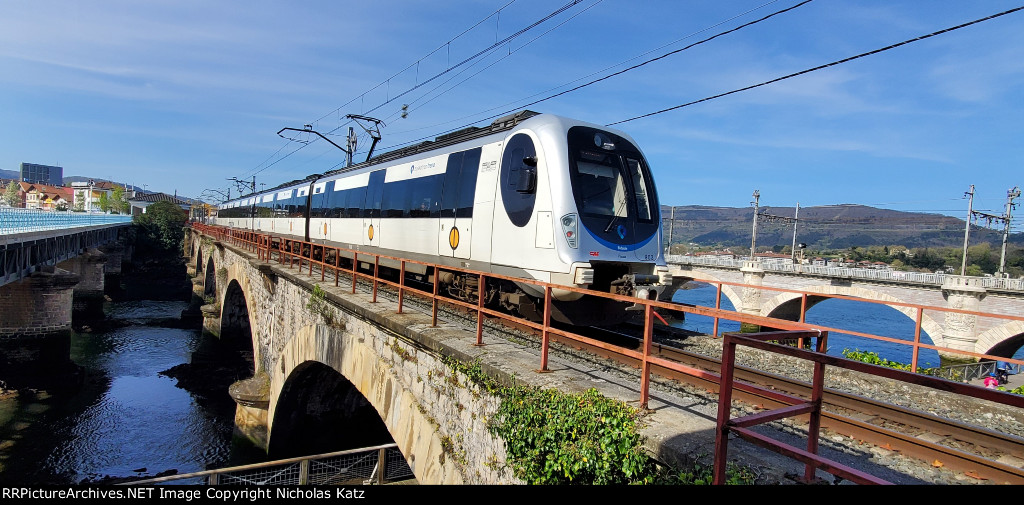 Euskotren 903